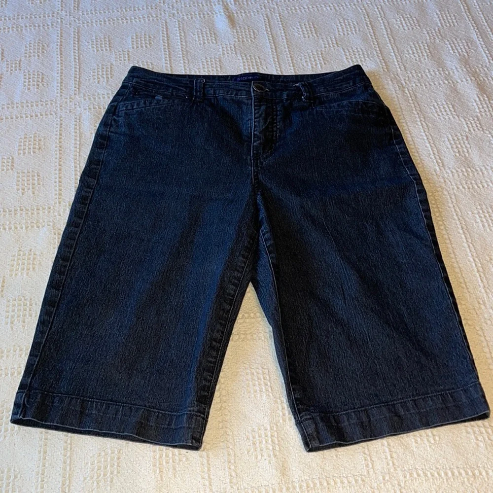 Women’s Denim Bermuda Style Shorts - Like New! - Picture 1 of 3